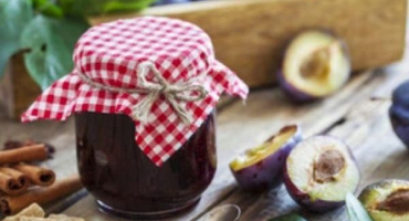 Top 24 jednoduchých receptů na švestková povidla bez pecek doma